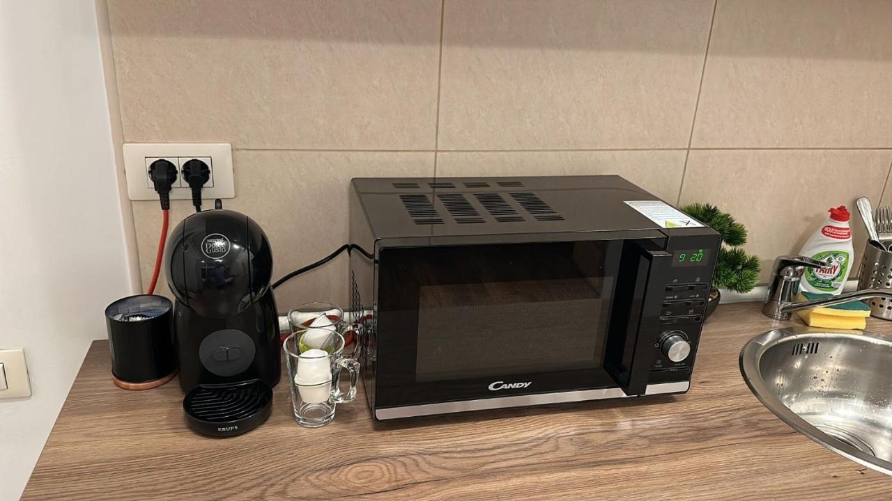 Cozy Apartment With Self Check-In Near Promenada Mall And Verdi Park Бухарест Екстер'єр фото