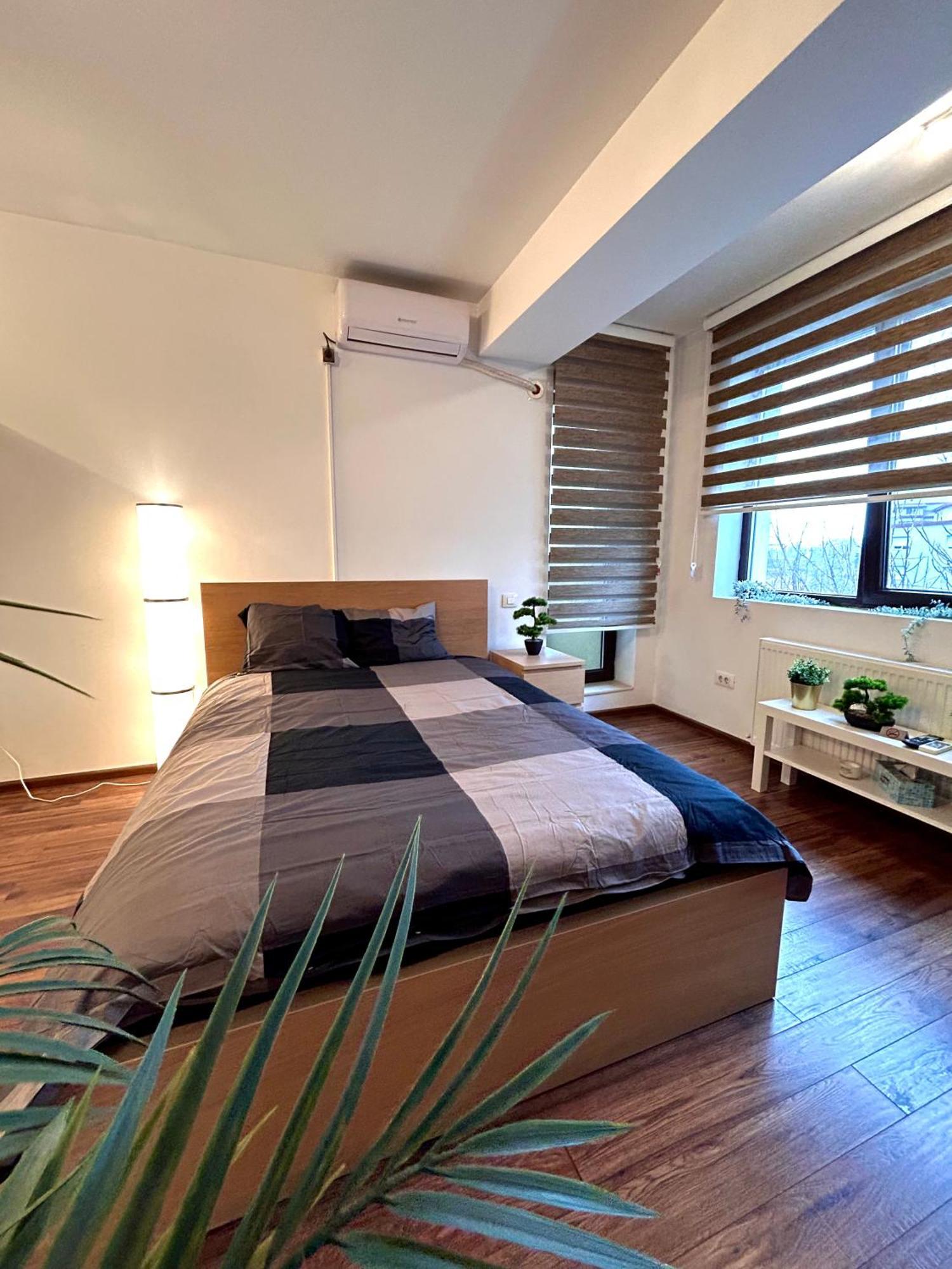 Cozy Apartment With Self Check-In Near Promenada Mall And Verdi Park Бухарест Екстер'єр фото
